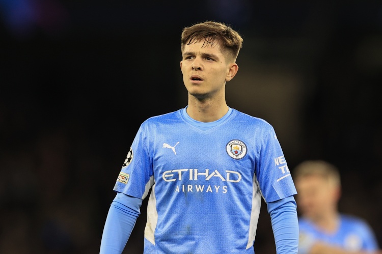  郵報(bào)：勒沃庫森仍有意麥卡蒂，可能要求將他加入維爾茨的交易