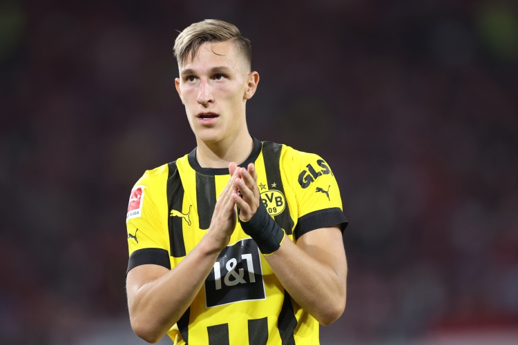  記者：多特希望漲薪續(xù)約25歲后衛(wèi)施洛特貝克，考慮讓他擔任隊長