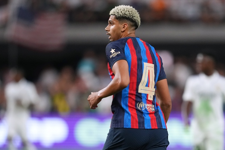  塞爾電臺(tái)：阿勞霍今夏有6500萬歐解約金，但只在夏窗頭10天生效