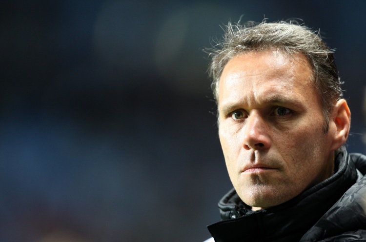  范巴斯滕：看看米蘭踢得多糟糕，費耶諾德值得祝賀