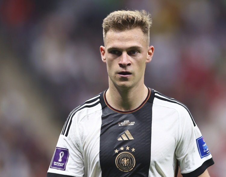  圖片報(bào)：德國隊(duì)周二晚在意菜餐廳團(tuán)建且席間供應(yīng)啤酒，納帥未參加