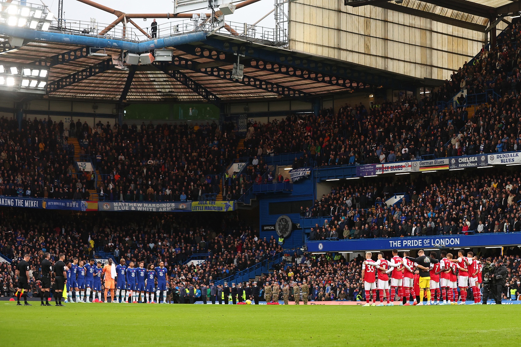  藍軍球迷談主場氛圍：沒人想看球員不停橫傳，這讓我們很難有激情
