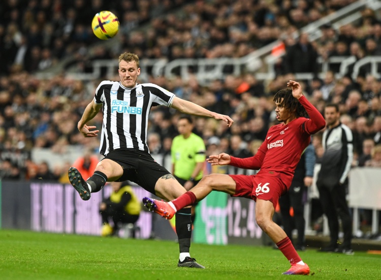  希勒：紐卡有希望戰(zhàn)勝紅軍捧起聯(lián)賽杯，當(dāng)年維岡都能爆冷勝曼城