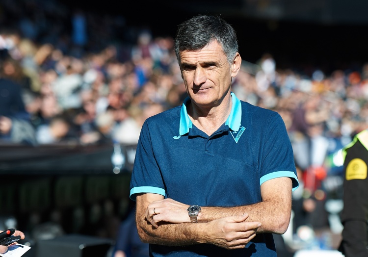  官方：奧林匹亞科斯續(xù)約主帥門(mén)迪利巴至2026年