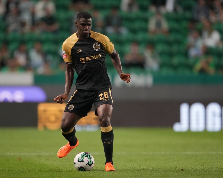  英媒：曼聯(lián)和切爾西爭奪葡體中衛(wèi)迪奧曼德，球員解約金8000萬歐