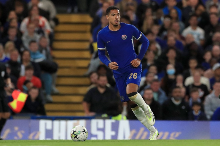  內(nèi)維爾：科爾維爾必須要變得更強壯，因為他很容易被壓制