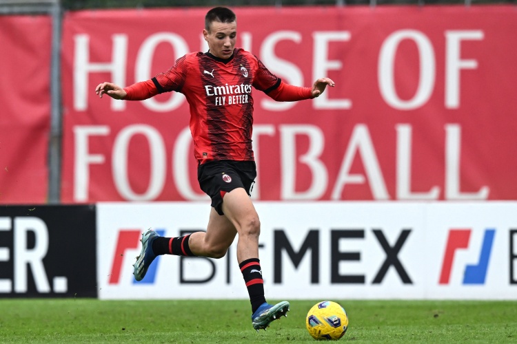  隆戈：米蘭外租卡馬達18個月，要簽新9號＋與加總關(guān)系好促成交易