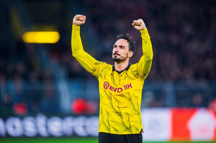  圖片報：裁判在內部對話都說，多特現在缺少像胡梅爾斯那樣的領袖