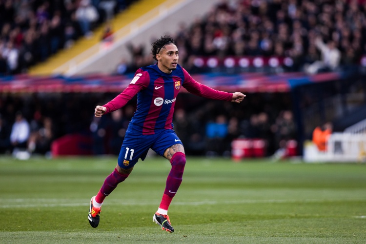  已是巨星！拉菲尼亞單賽季歐冠進11球，是巴西球員歷史最多