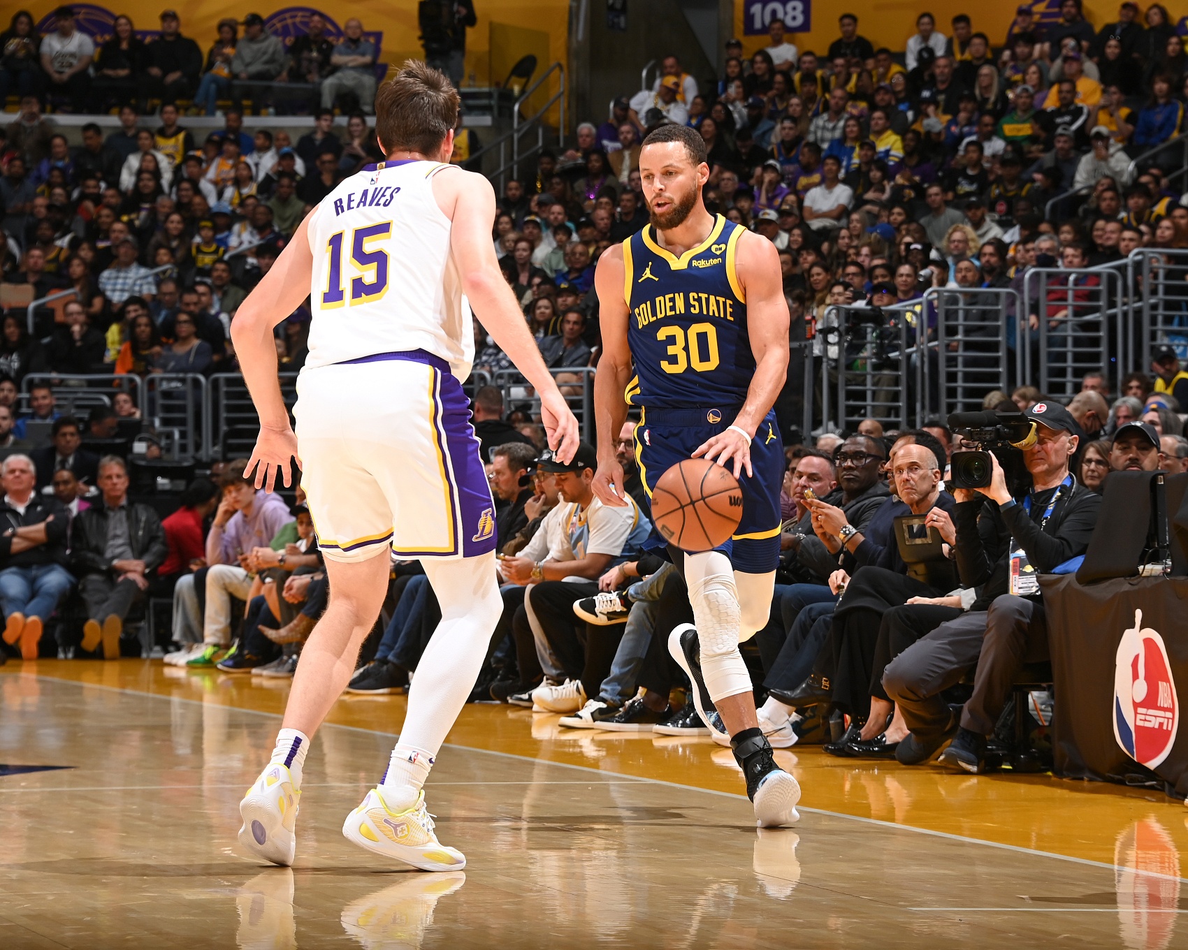  月最佳提名：庫(kù)里、里夫斯、約基奇、康寧漢姆、SGA等球員在列