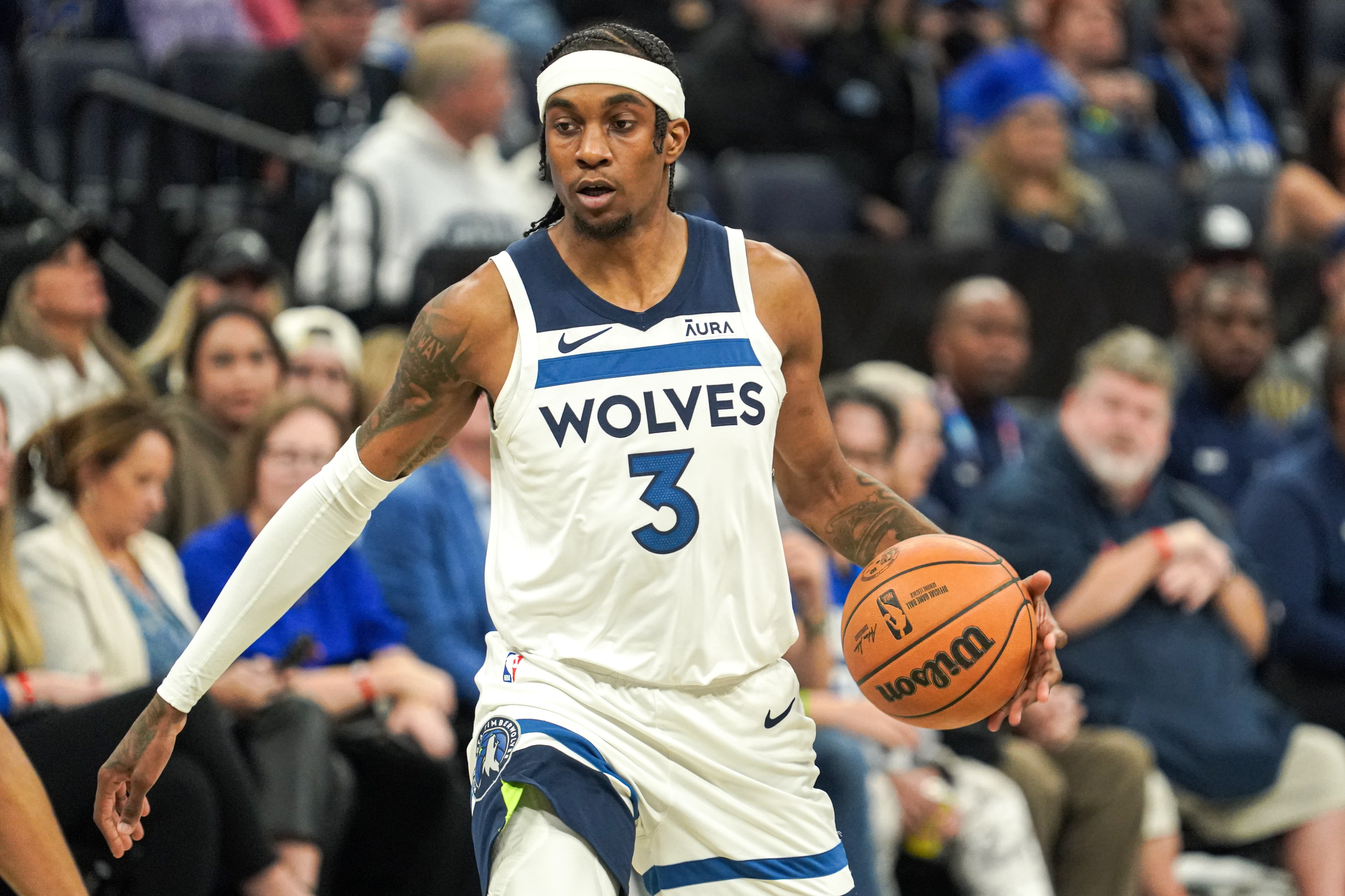  要逆轉(zhuǎn)？麥克丹尼爾斯反擊一條龍拋投反超&森林狼最多落后15分