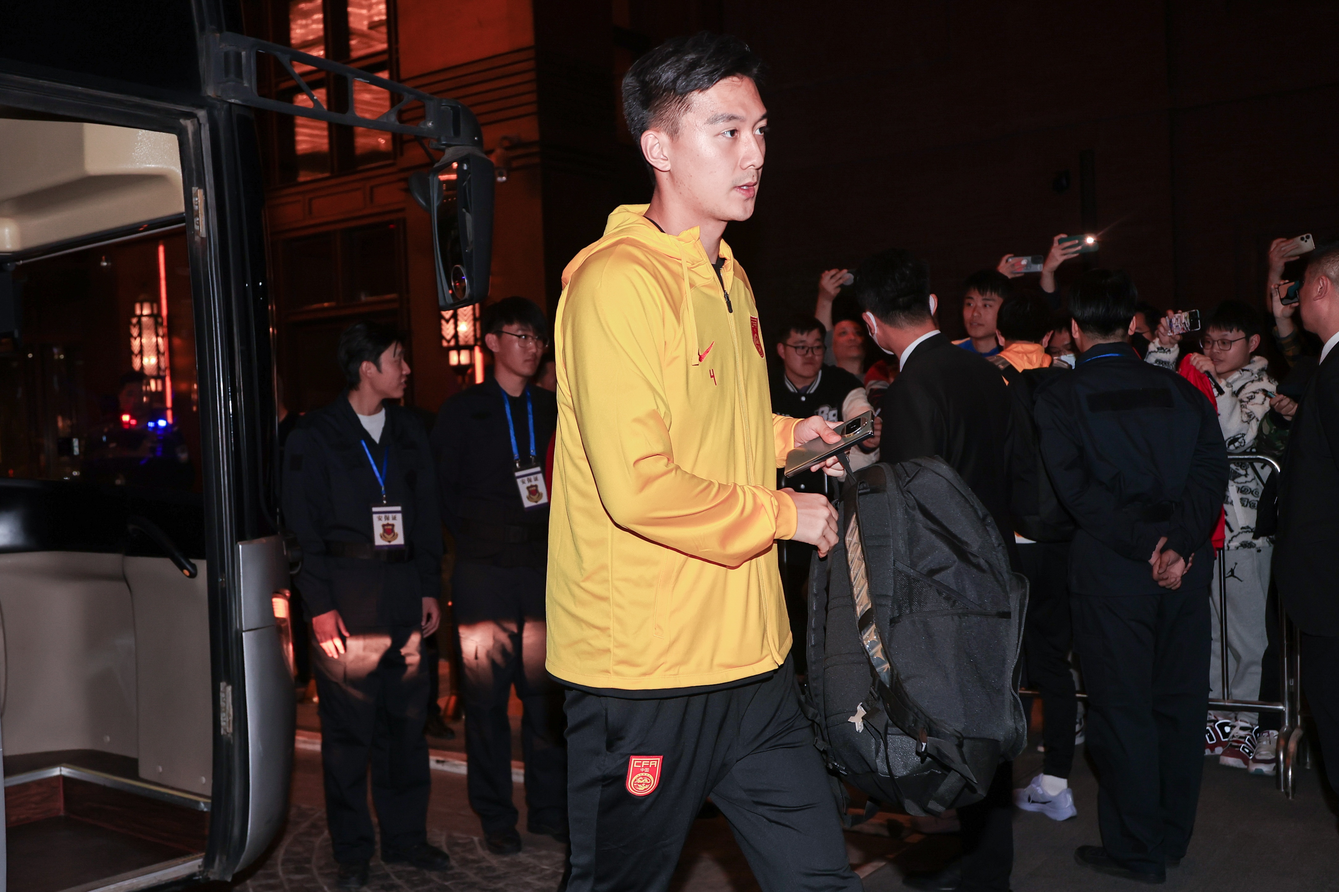  北青體育：5名申花球員赴駐地報(bào)到，國(guó)足14日訓(xùn)練將集齊全部國(guó)腳