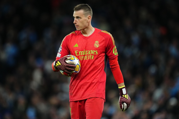  殘酷！盧寧上賽季護(hù)送皇馬進(jìn)歐冠決賽，決賽被棄用&本賽季出場9次