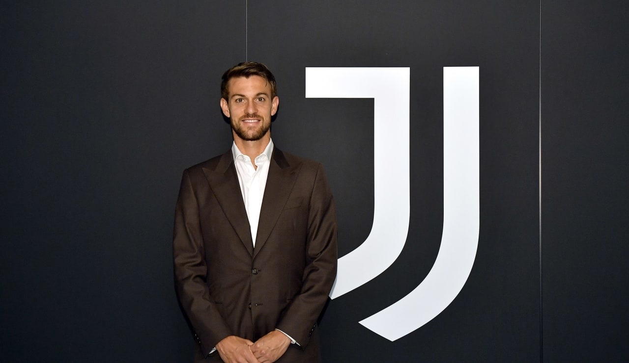  經(jīng)紀(jì)人：魯加尼仍屬于尤文，還不清楚下賽季的情況