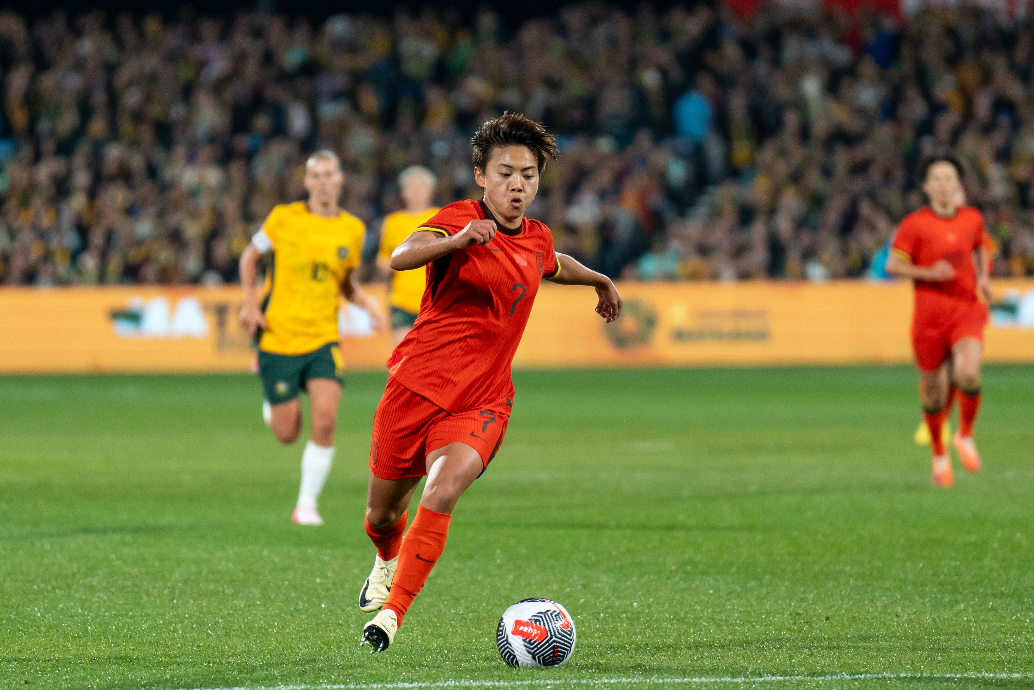  足球報(bào)談中國(guó)女足：王霜回歸國(guó)家隊(duì)，米利西奇仍在考察個(gè)別位置