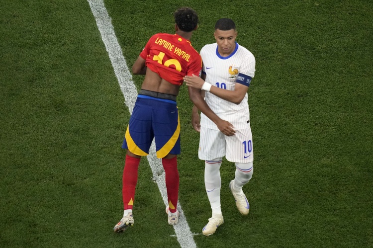  毛劍卿：亞馬爾缺點只有身體單薄，未來比姆巴佩上限更高