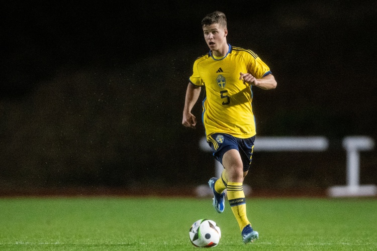  羅馬諾：羅馬球員達(dá)爾60萬歐外租本菲卡，買斷費(fèi)1000萬＋20%二轉(zhuǎn)