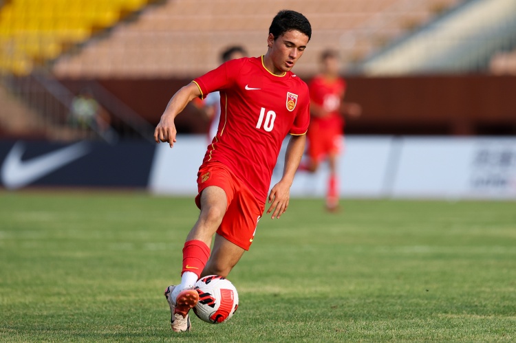  足球報：U17國足集結(jié)開訓(xùn)，將與07年齡段精英隊進(jìn)行兩場熱身賽