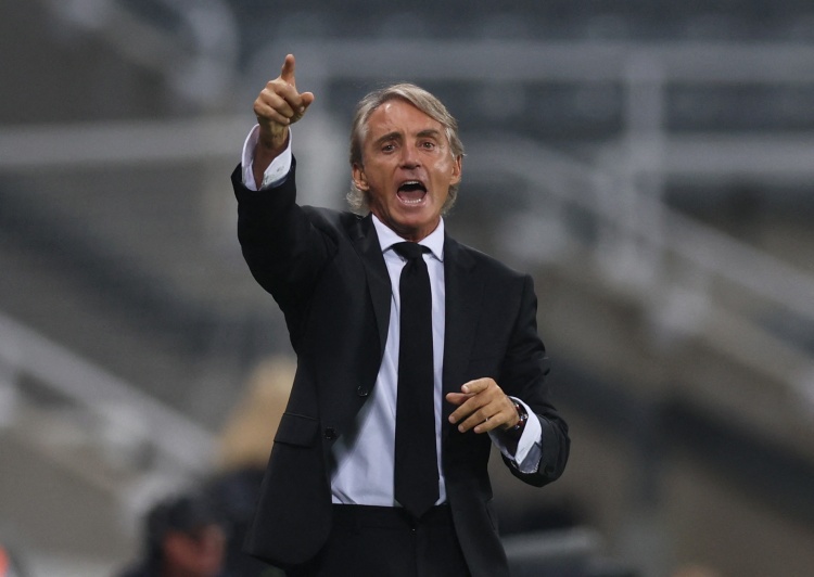  記者：尤文本周末決定莫塔去留，曼奇尼有望獲2年半合同