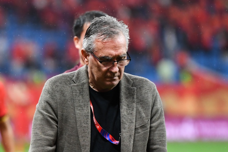  5個月前的自己！伊萬現(xiàn)場觀戰(zhàn)國青，目睹體力不支主場被沙特絕殺