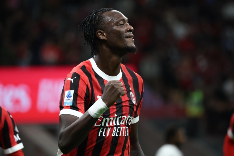  隆戈：西漢姆聯(lián)接觸亞伯拉罕的經(jīng)紀(jì)人，但球員更想去頂級(jí)球隊(duì)