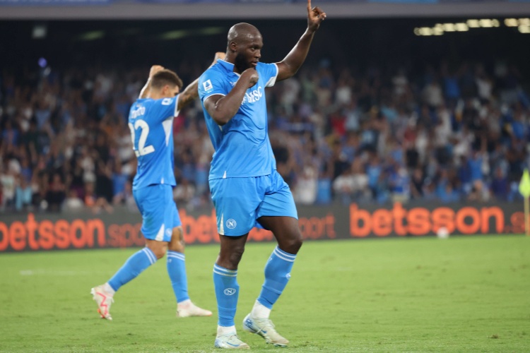  兩雙在望！31歲盧卡庫本賽季為那不勒斯在意甲已貢獻(xiàn)10球8助攻