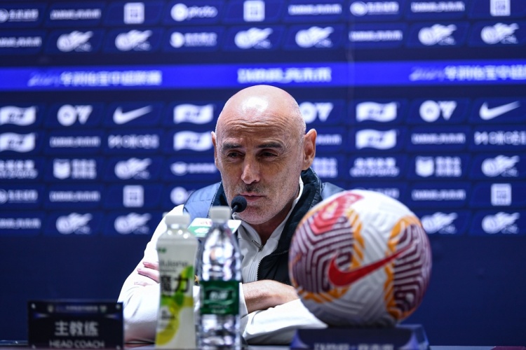  穆斯卡特：重回故地很開心，但明天比賽會(huì)為取得理想結(jié)果而努力