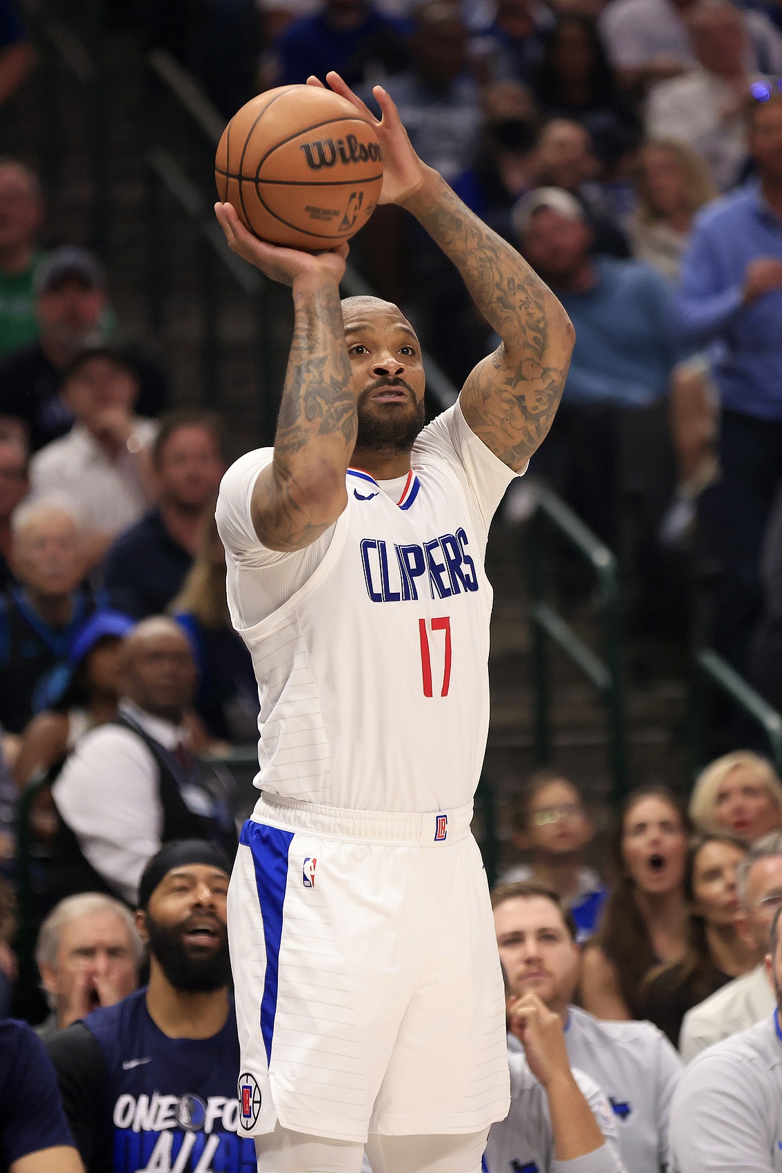  快船球迷你怎么看？船記：沒想到醒來后看到這樣的交易哈哈