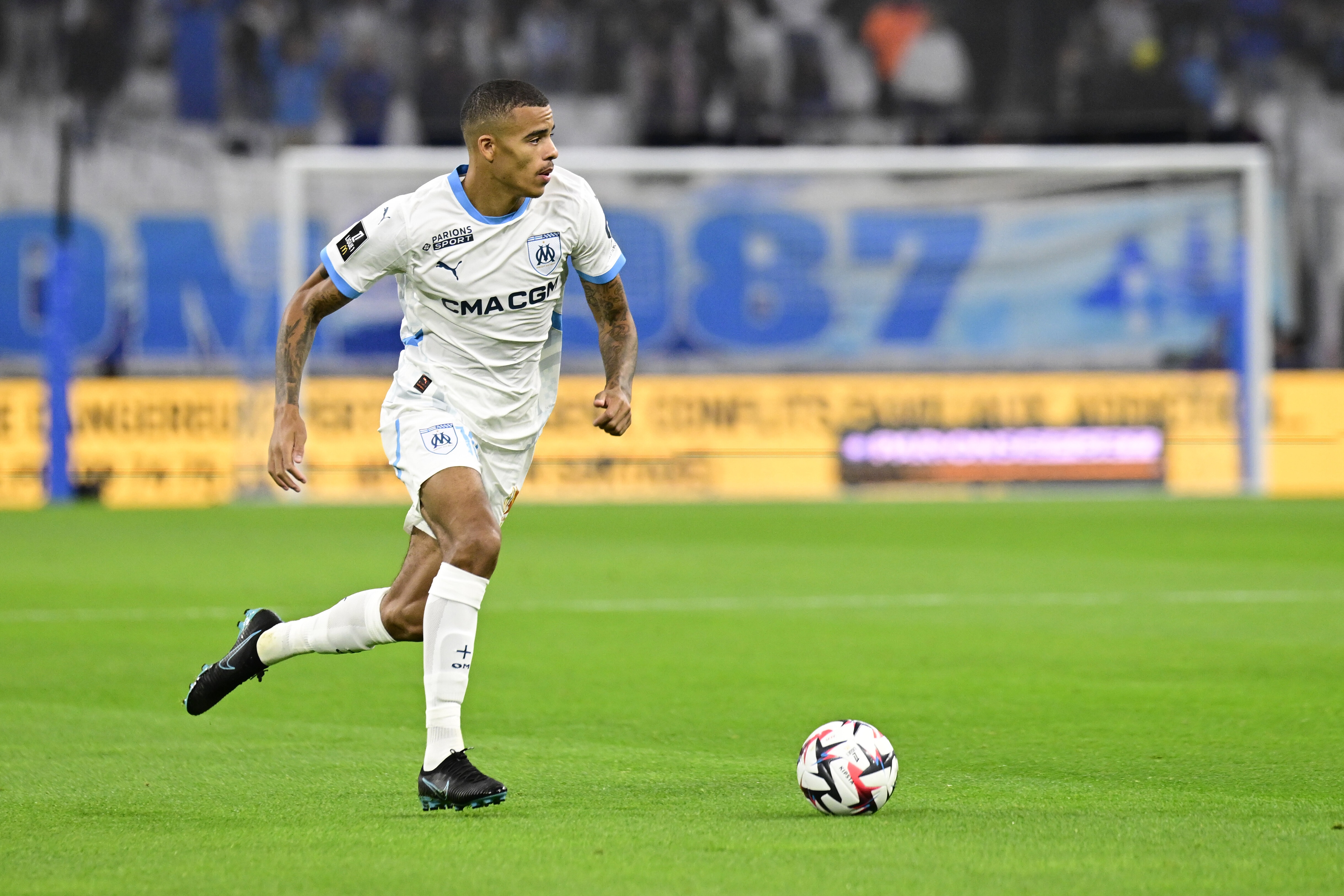  德澤爾比：對格林伍德的角球質(zhì)量不滿，他的心思都放在進(jìn)球上