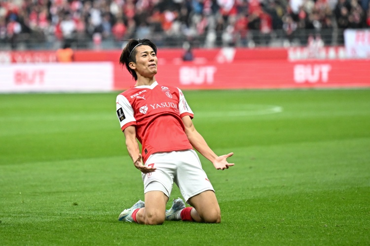  中村敬斗傳射建功，助蘭斯3-1聯(lián)賽第二的馬賽&結(jié)束法甲15輪不勝