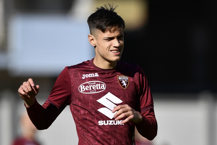  隆戈：米蘭在嘗試引進都靈中場里奇 并完成希門尼斯的交易