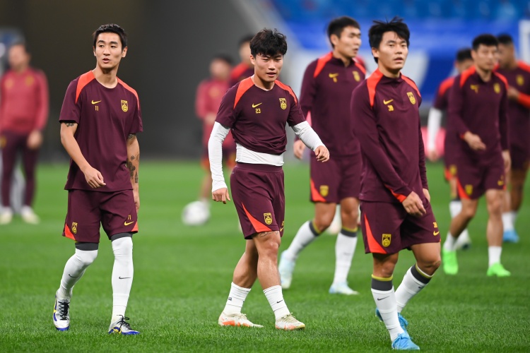  記者：國足還是原來的實力，無非是伊萬找到符合國足定位的戰(zhàn)術(shù)