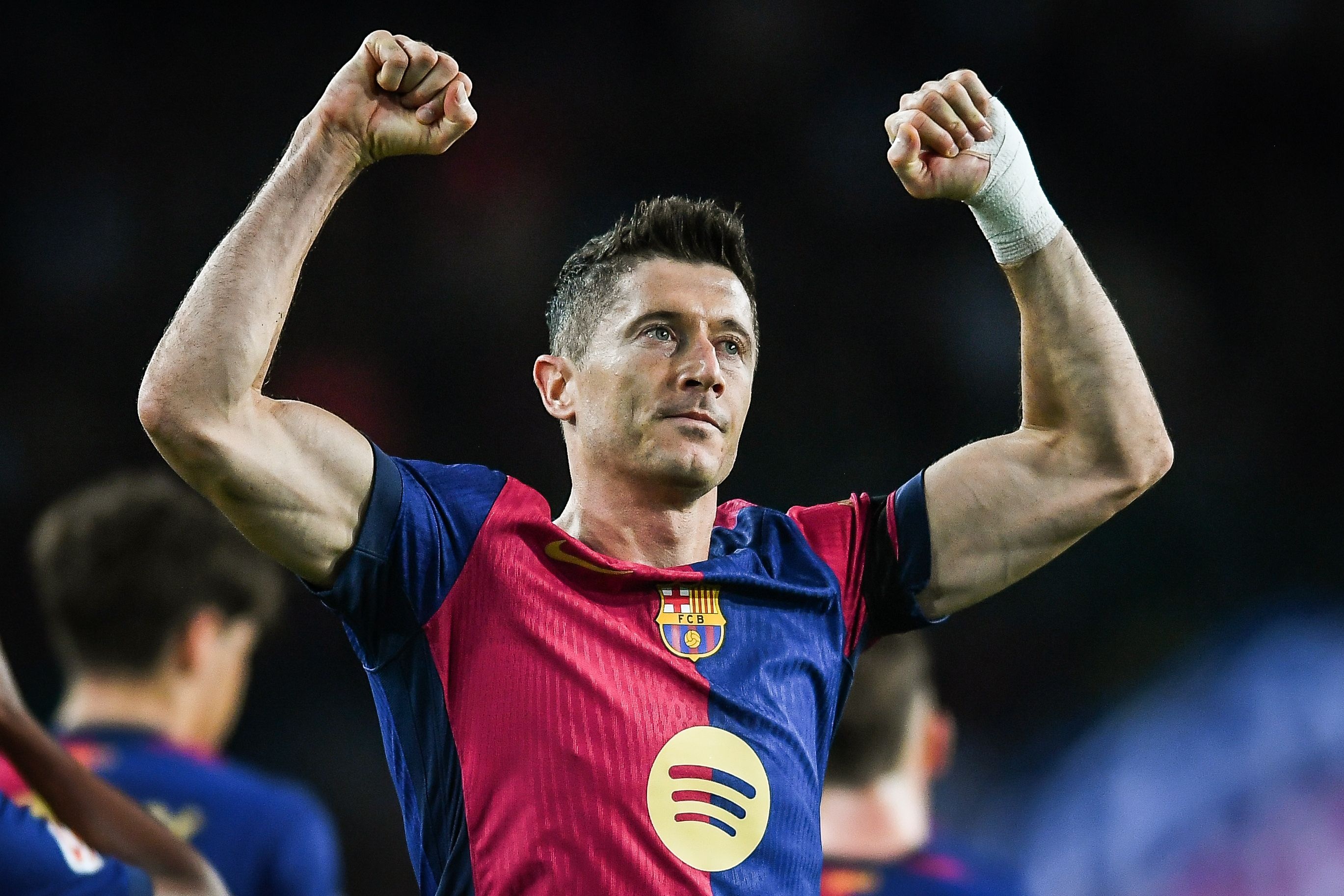  萊萬(wàn)本賽季前28場(chǎng)西甲打進(jìn)25球，上一位做到的巴薩球員還是梅西