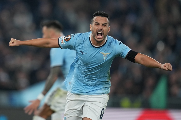  迪馬：拉齊奧就續(xù)約1年和37歲佩德羅對話，后者將做出決定