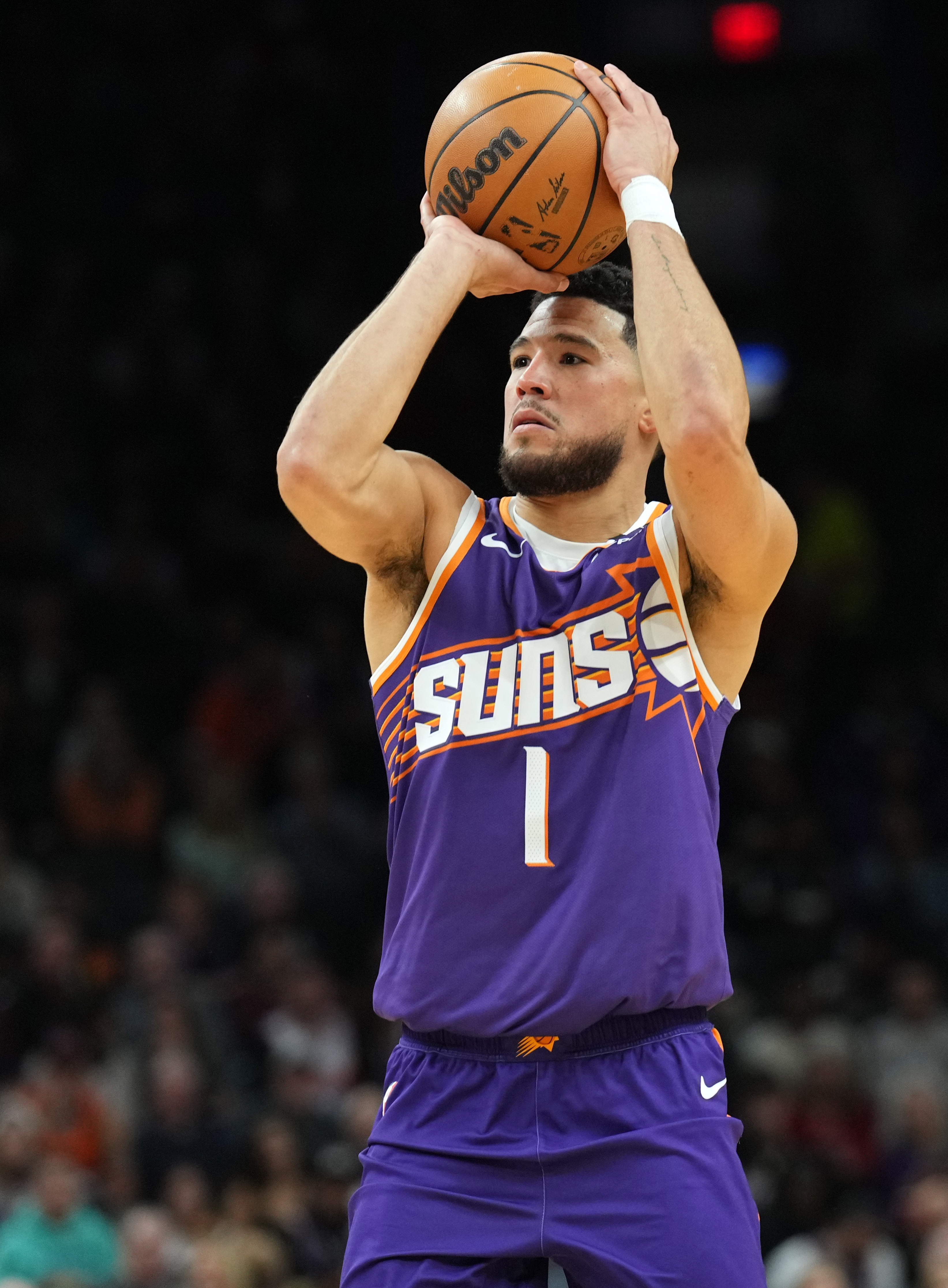  即將登頂！布登：隊(duì)史得分王戴維斯跳投美如畫(huà) 布克也有類(lèi)似特質(zhì)