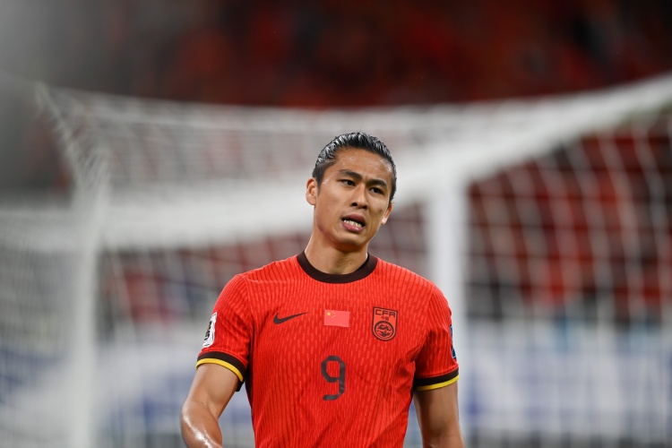  王鈺棟、劉誠(chéng)宇迎來機(jī)會(huì)？林良銘下場(chǎng)停賽，張玉寧鋒線搭檔誰？