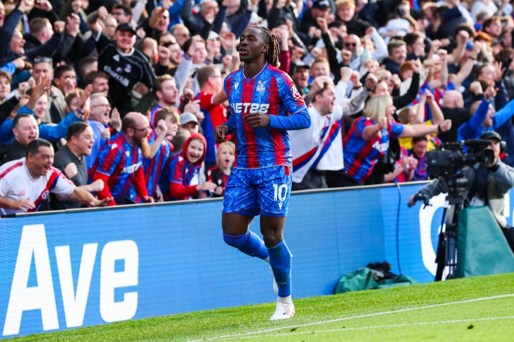  記者：曼聯(lián)、熱刺和那不勒斯都想簽埃澤，球員解約金6800萬英鎊