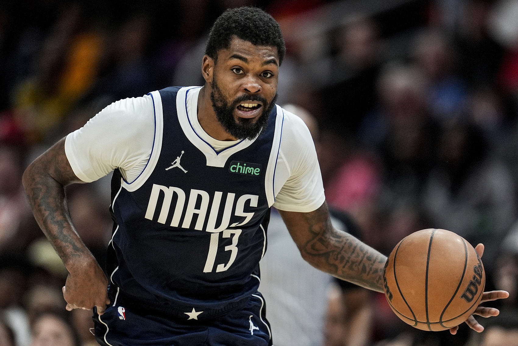  沒(méi)有放棄！馬紹爾18中10拿到22分10板 下半場(chǎng)18分