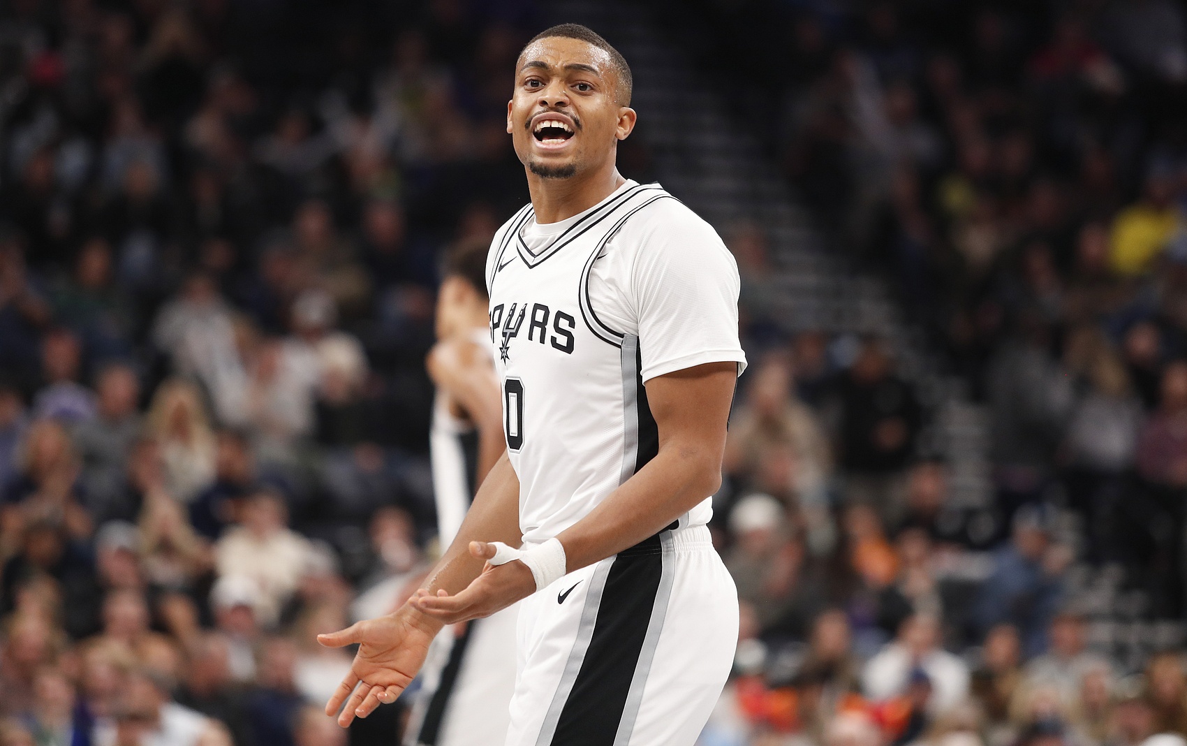  替補雙槍盡力了！凱爾登9中7拿18分&尚帕尼三分11中6射落18分