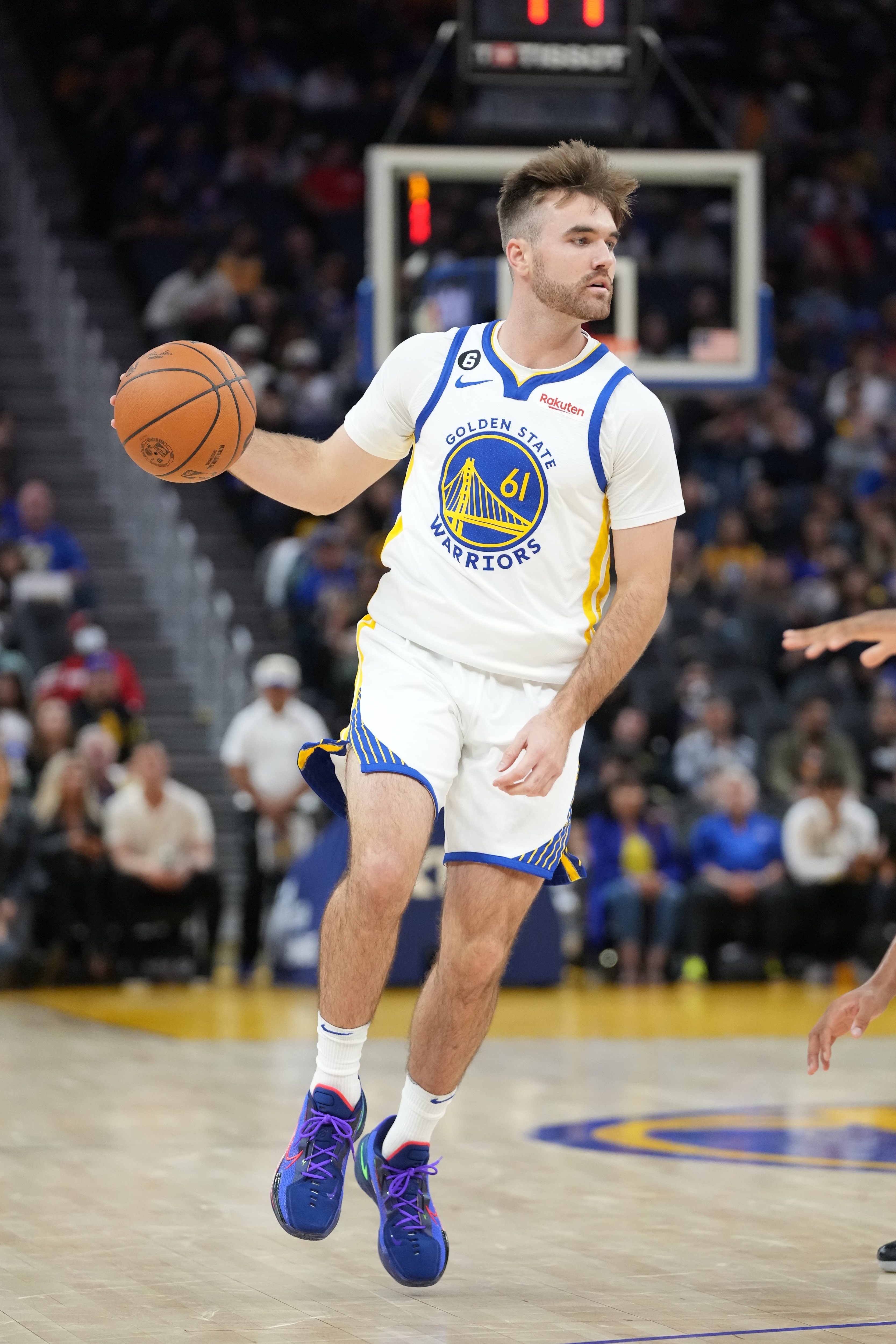  轉(zhuǎn)正！名記：勇士將斯潘塞的雙向合同轉(zhuǎn)化為一份標準合同