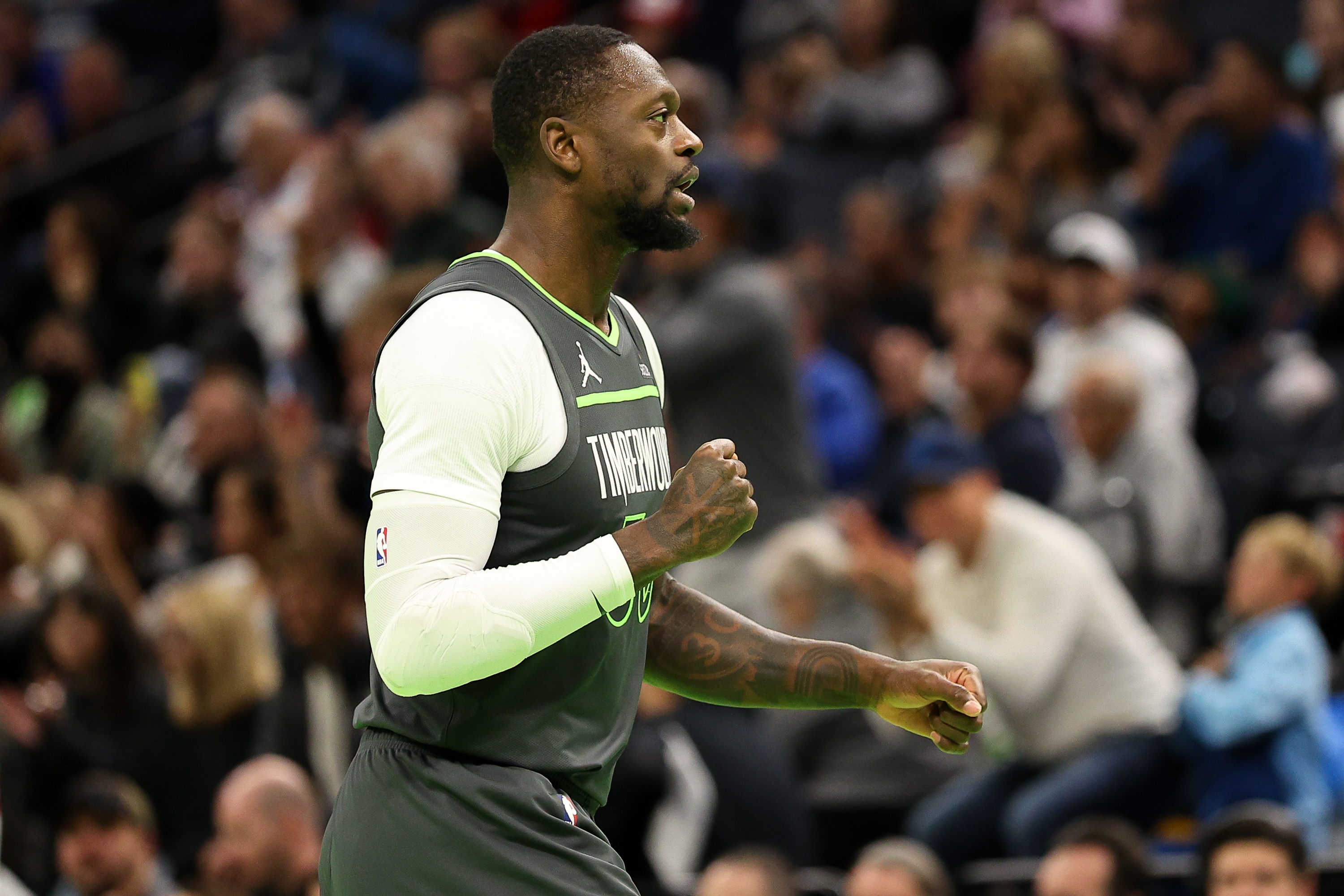  復出打得還行！蘭德爾14中8&三分5中2拿到20分6板3助