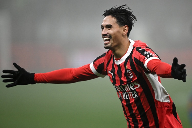  記者：賴因德斯與米蘭就續(xù)約達(dá)成一致，新合同期限到2030年