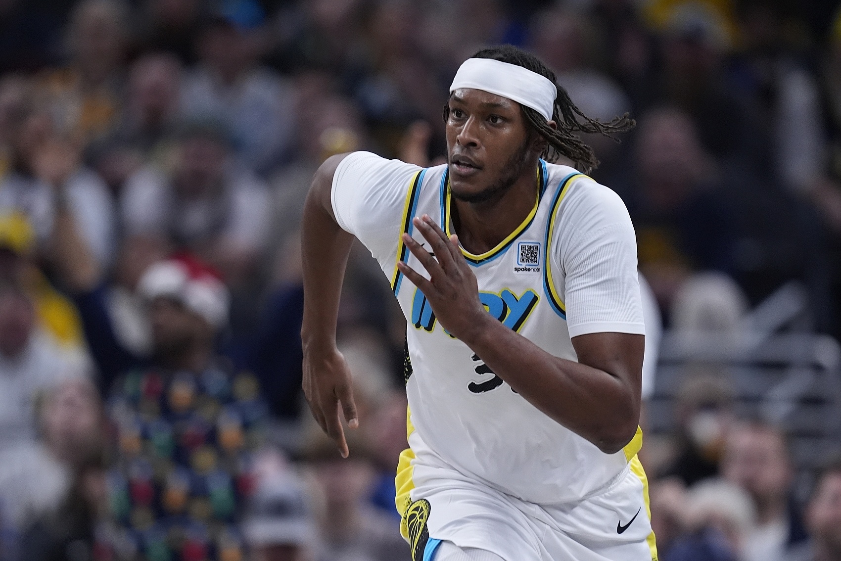  殺傷力可以！邁爾斯-特納上半場8中3攻下全隊最高14分 罰球8罰7中