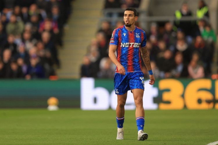  哥倫比亞媒體：巴薩有意水晶宮后衛(wèi)穆尼奧斯，面臨曼城藍軍競爭