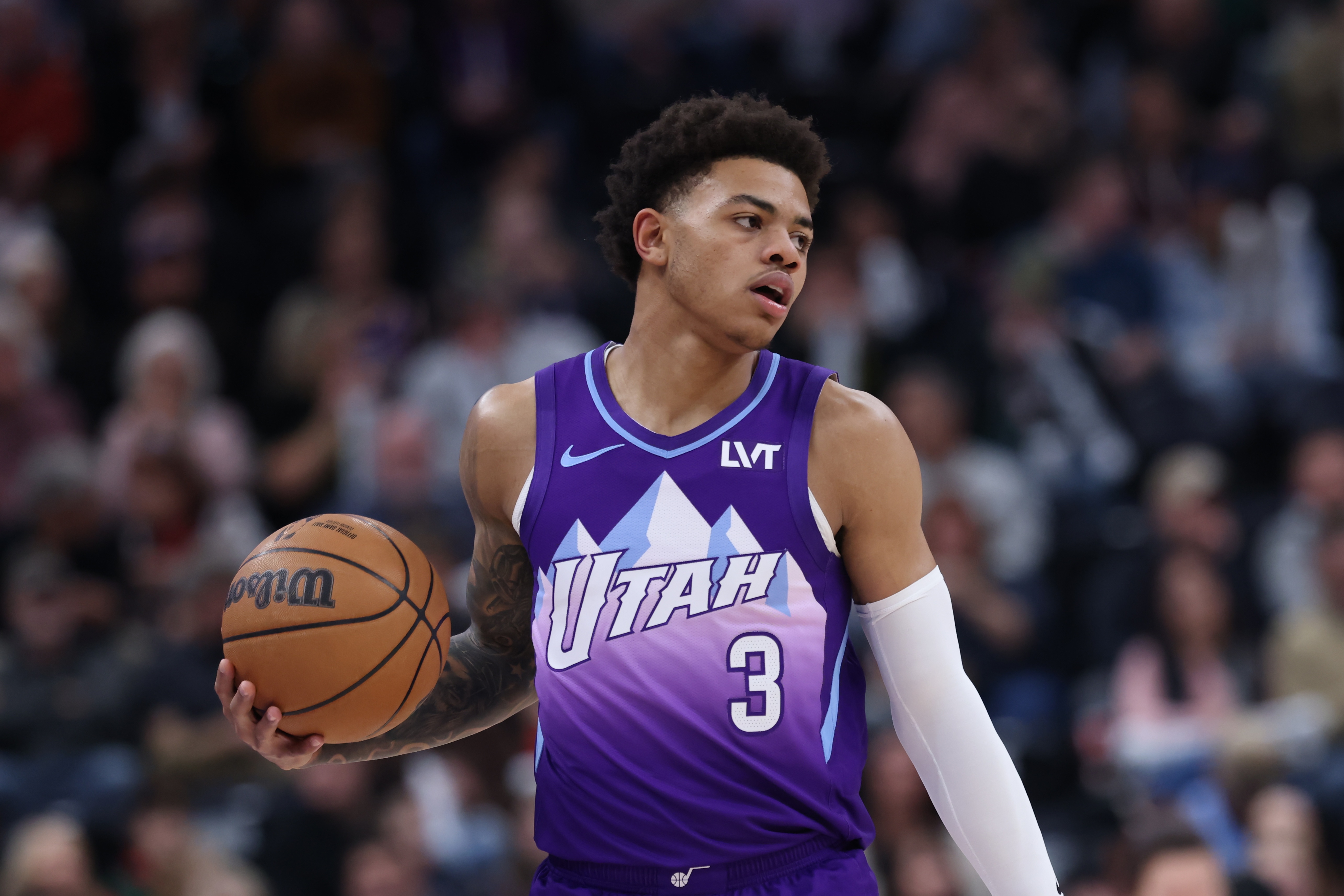  連進關(guān)鍵三分和罰球！基昂特-喬治13投8中得26分3板6助2斷