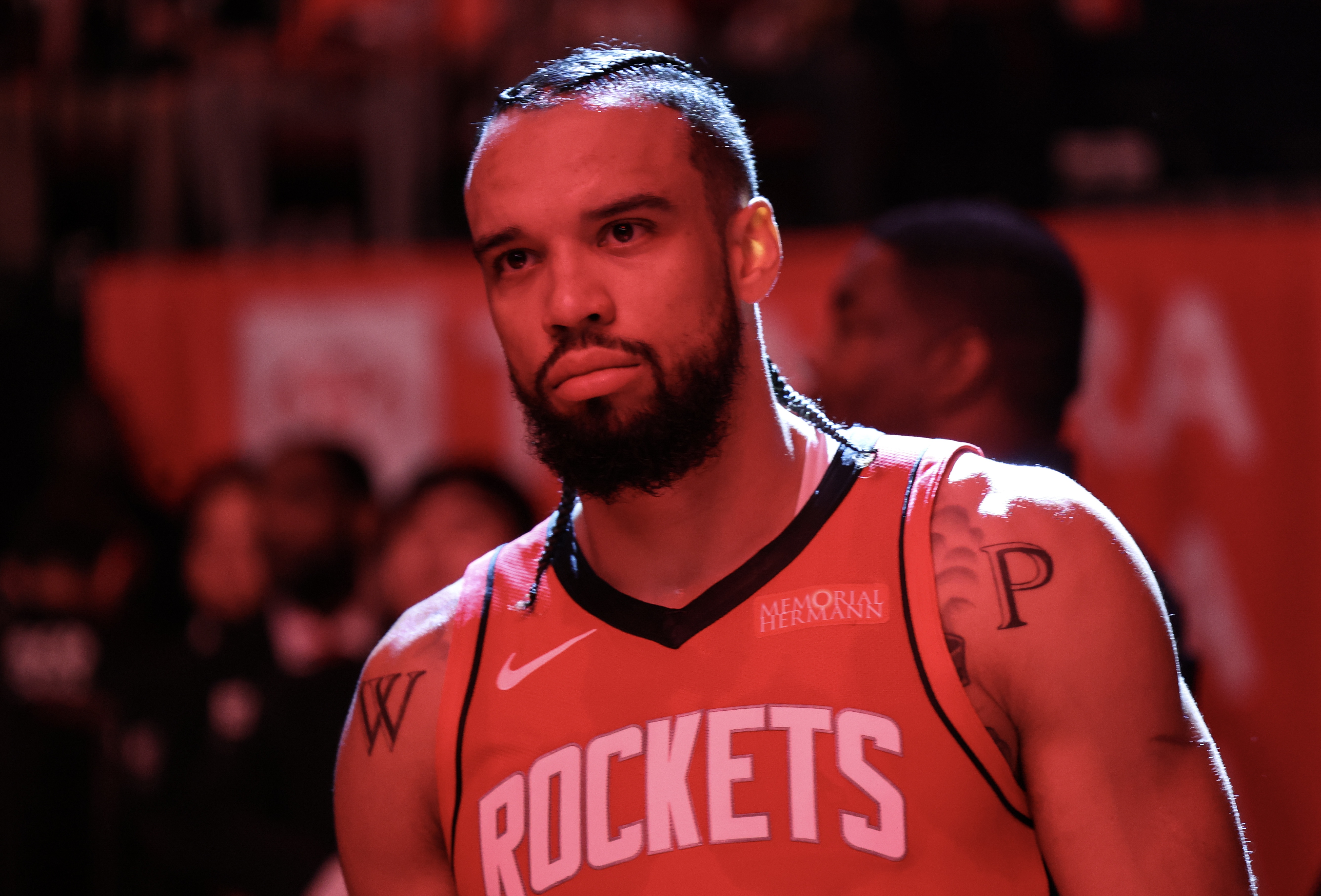  烏度卡：隊(duì)員們半場(chǎng)時(shí)都開(kāi)玩笑 感謝狄龍被驅(qū)逐點(diǎn)燃了大家的斗志