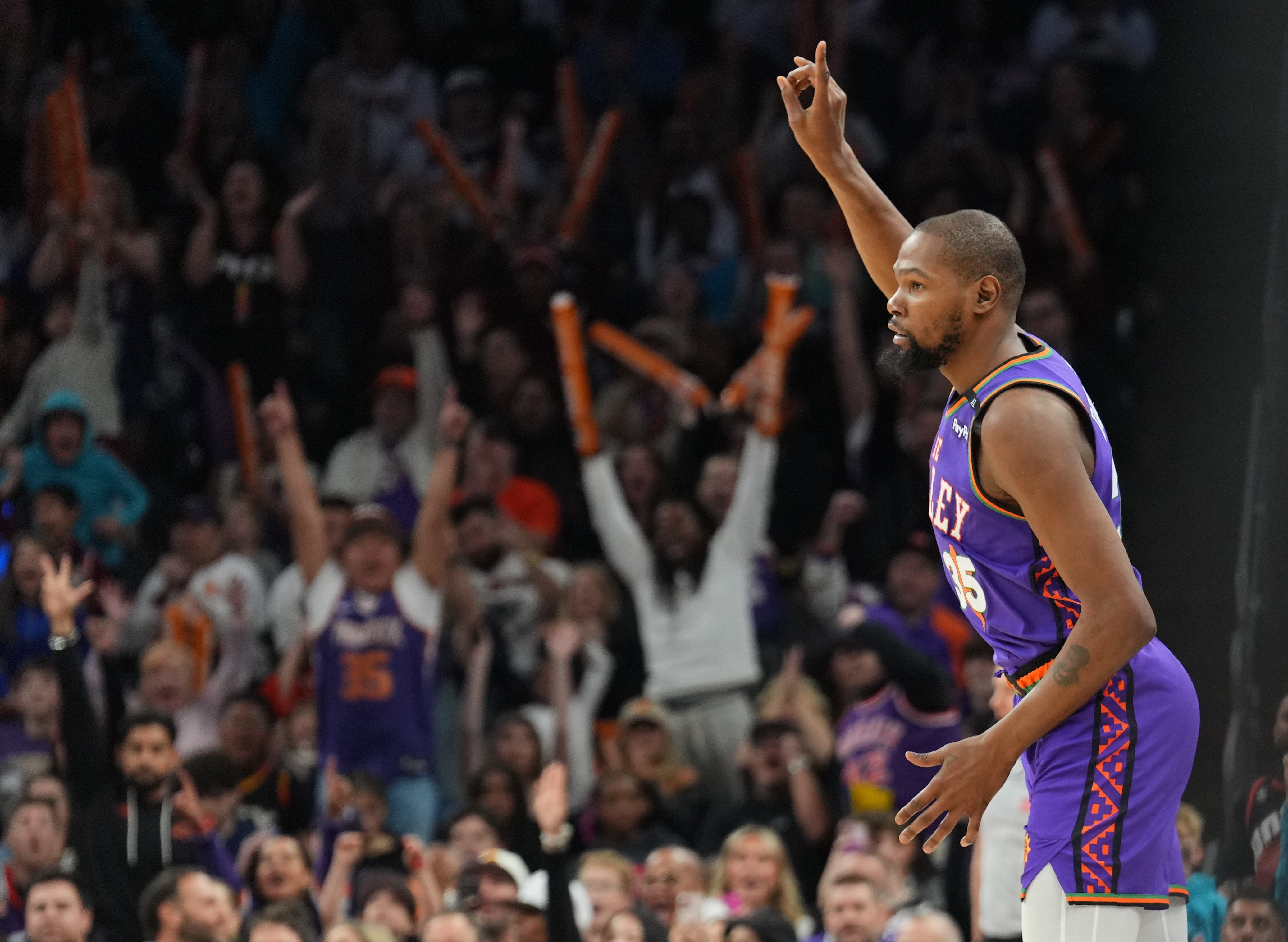  勇記：得不到巴特勒讓人猜測(cè)KD的未來 他未續(xù)約掌握了未來主動(dòng)權(quán)