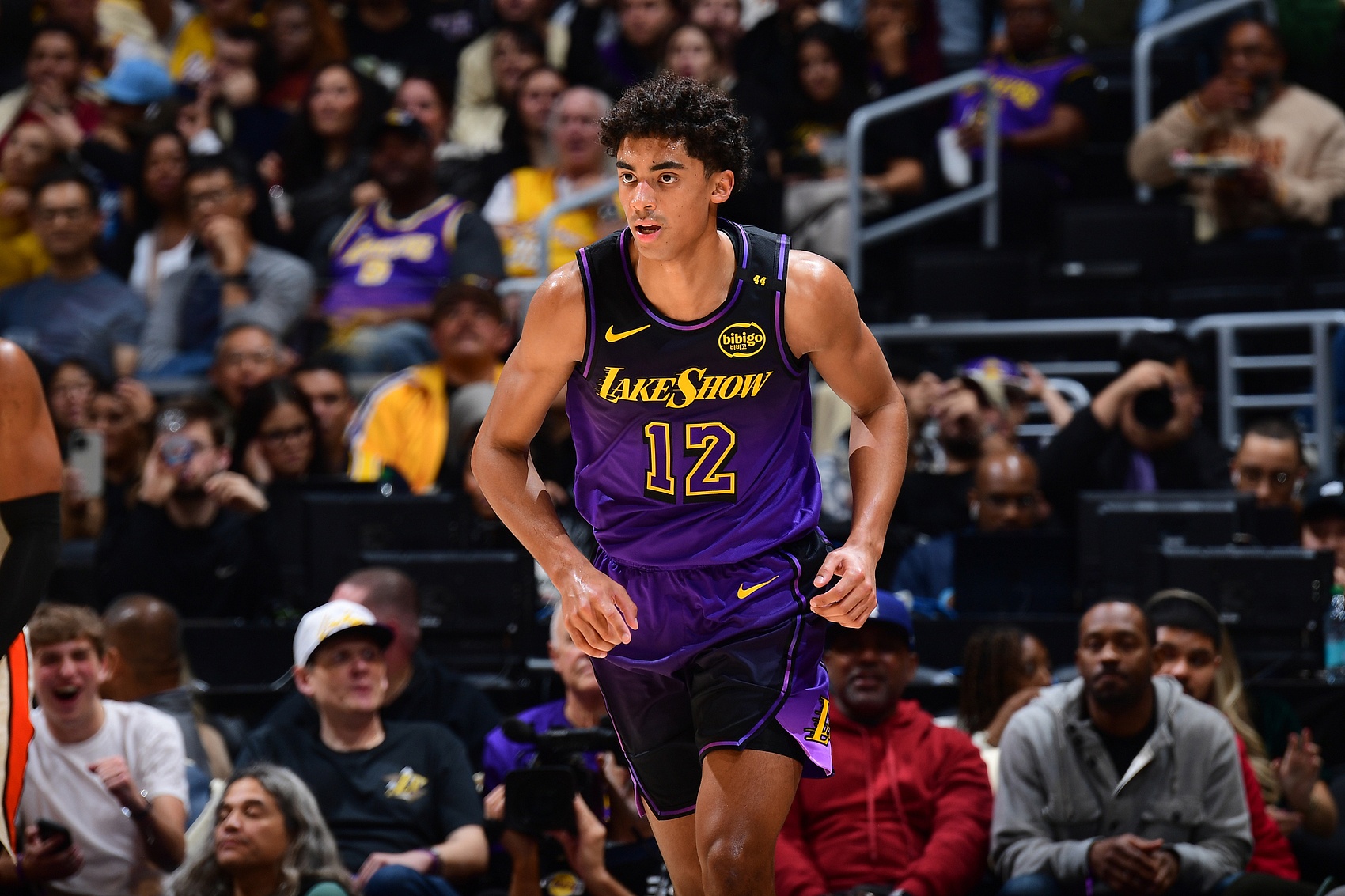  才接受完采訪??！克里斯蒂剛剛在湖人贏球 突然就被交易了