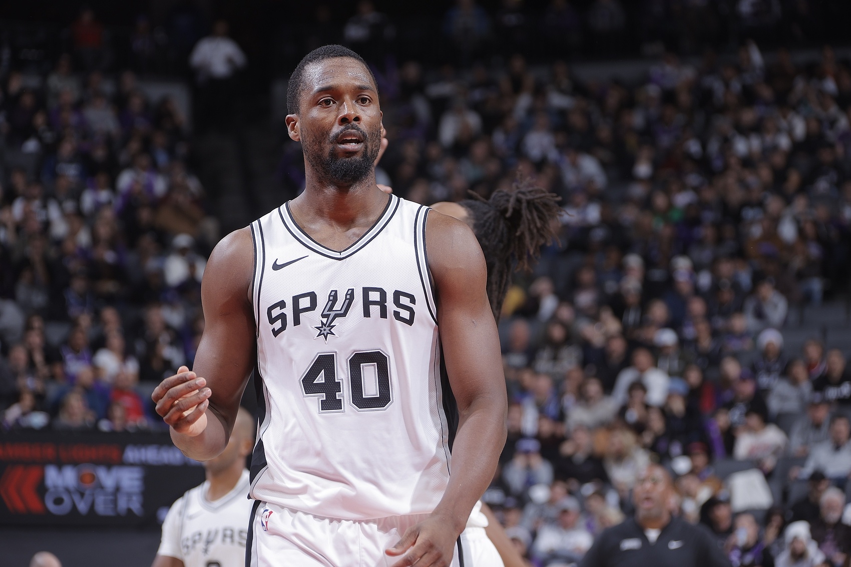  手感火熱！哈里森-巴恩斯半場(chǎng)7中6高效拿下14分2板1助1斷