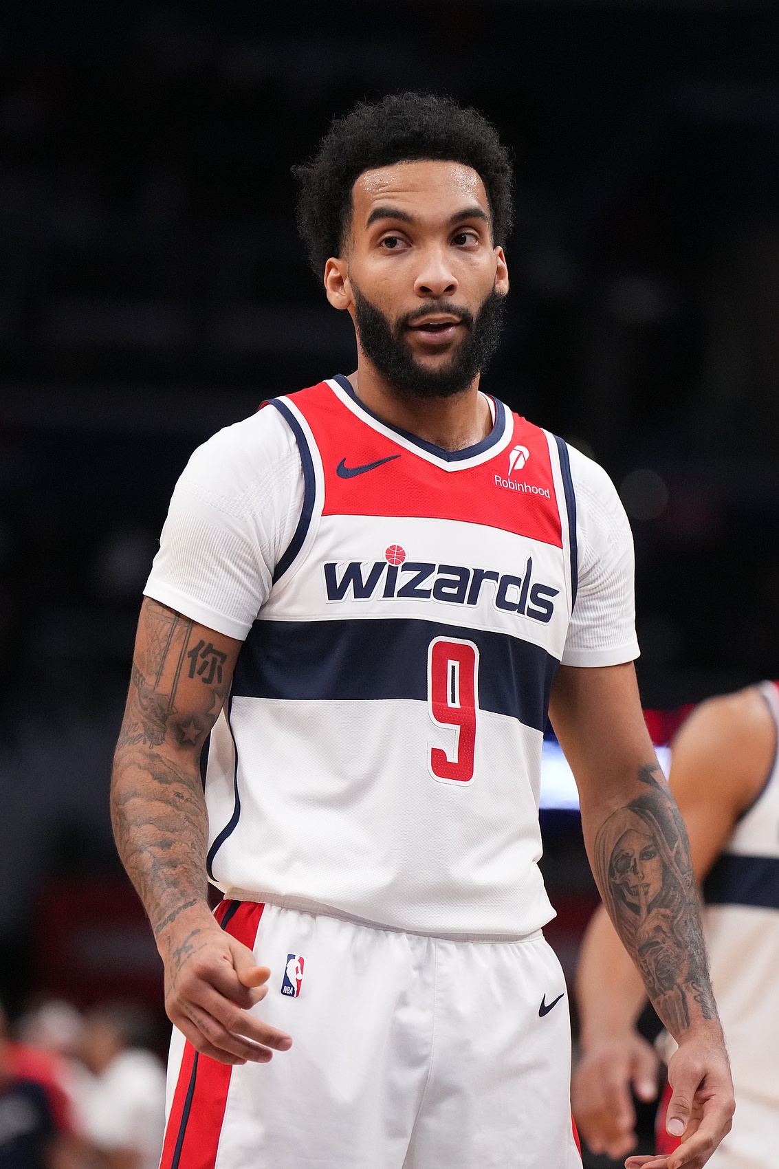  磕到后腦勺！奇才官方：賈斯汀-尚帕尼本場(chǎng)比賽不會(huì)回歸